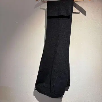 tomorrowland 다크 그레이 울 슬림핏 슬랙스