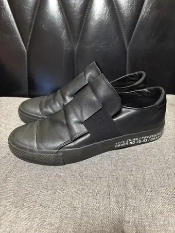 ZUCCa 벨티드 스니커즈 M 사이즈 (23.5~24cm 상당)