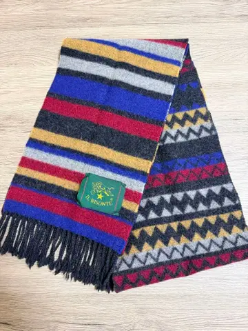 새상품급 IL BISONTE 머플러