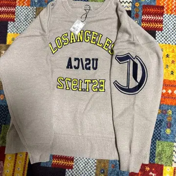 MODE NORM CORE 자수 니트