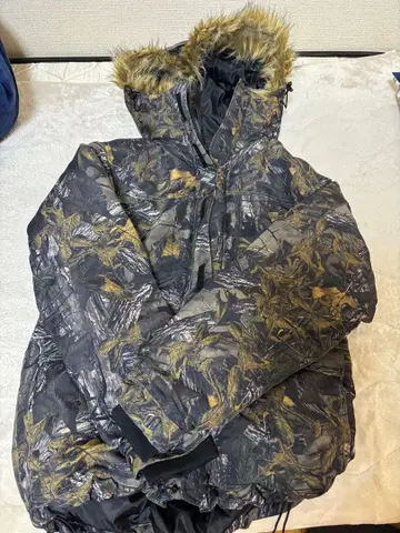 퍼 다운 자켓 리얼트리