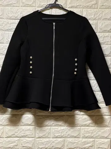 노카라 헤플럼 숏 자켓