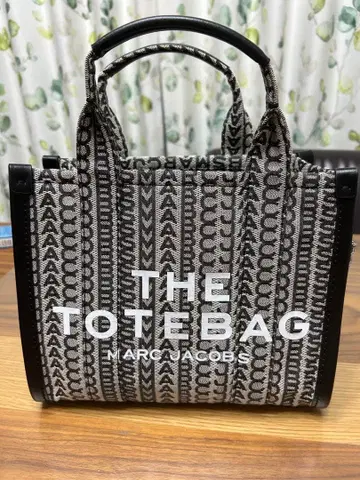 컨디션 최상 더 모노그램 토트 백 스몰 마크 제이콥스