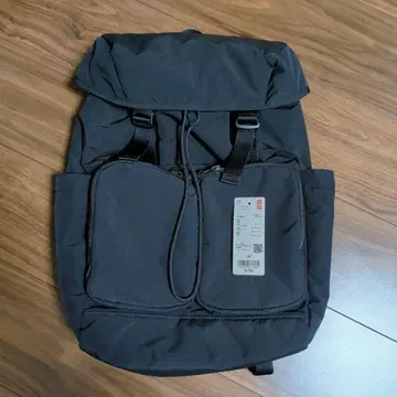 UNIQLO 멀티 포켓 백팩 24L