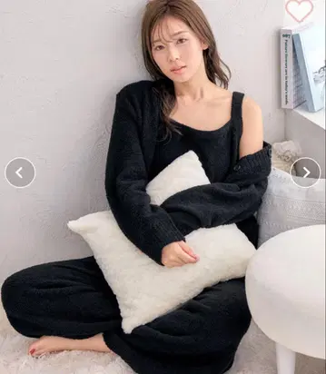 에메필 블랙 룸웨어 세트