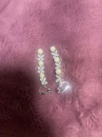 펄과 크리스탈의 브라이덜 액세서리