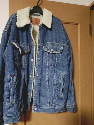 리바이스/보아 청바지 자켓/S 사이즈 ( M 사이즈 ~ L 사이즈 )