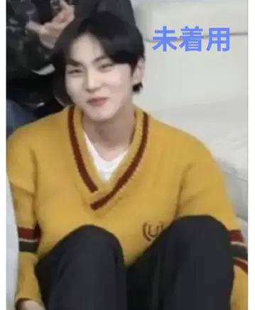 [ 미착용 ] 정원, 지민 착용 UNALLOYED 로 게이지 니트