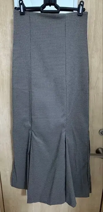 릴루 머메이드 스커트 체크 무늬 롱 스커트 슬릿