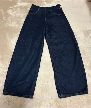 유니클로 배기 커브 진즈 24 NAVY