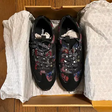 미사용 새상품 DESIGUAL 데시그알 스니커즈 블랙 신발