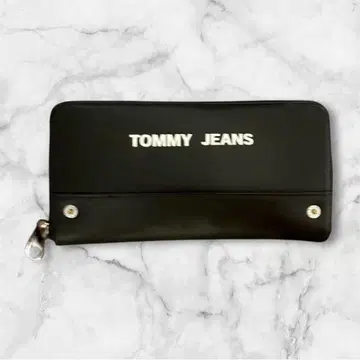 TOMMY JEANS 블랙 장지갑