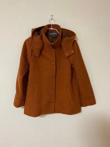 후드 부착 숏코트