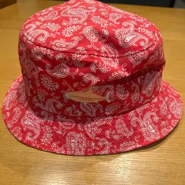 페이즐리 무늬 빨간색 버킷햇