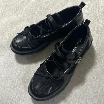 [ 새상품 ] 프릭스스토어 통굽 레이스업 로퍼 메리 제인 24.5