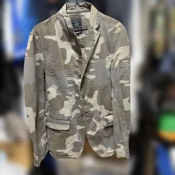 HOSU 카모플라쥬 밀리터리 자켓 M 사이즈