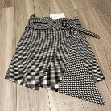 ZARA 하운드투스 비대칭 스커트 랩스커트