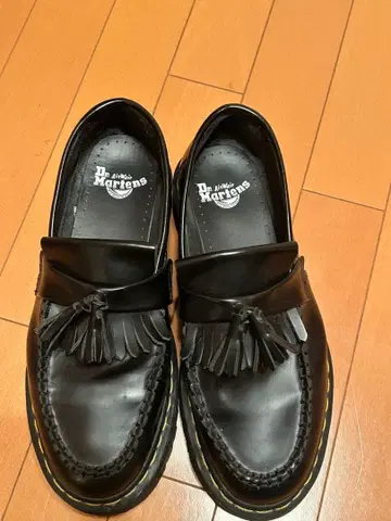 닥터 마틴 블랙 태슬 로퍼