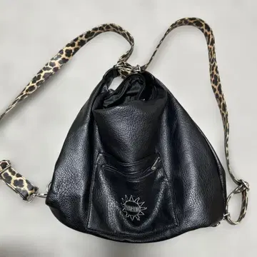 GOSSIP CLUB 블랙 핸드백