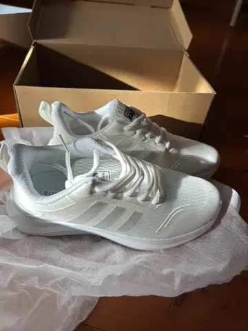 미사용 새상품 간호사 신발 23.5cm 화이트 메쉬