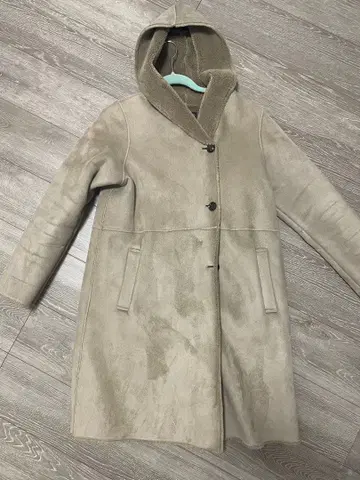 URBAN RESEARCH DOORS 후드 부착 무스탕 코트