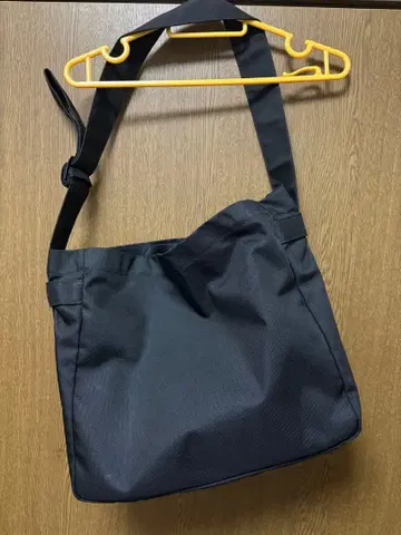 슬로우 발리스틱 에어 숄더백