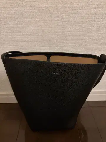 블랙 가죽 버킷백 토트백