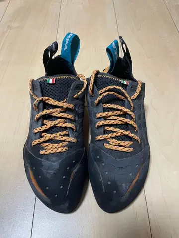 스칼파 인스팅트 레이스 38.5 클라이밍 신발