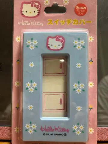 Hello Kitty 스위치 커버 꽃무늬