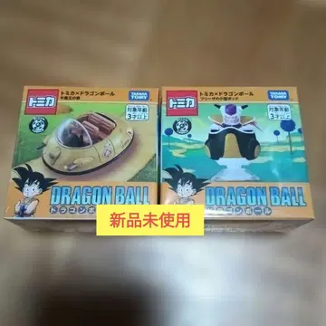 토미카 x 드래곤볼 프리저의 소형 포드와 우마왕의 자동차 세트