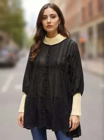 블랙 티어드 디자인 셔츠