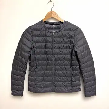 단종 유니클로 울트라 라이트 다운 컴팩트 자켓 노카라 그레이 M