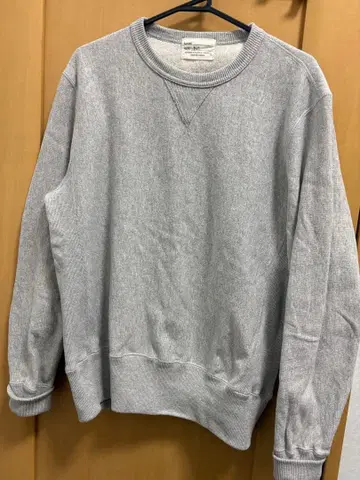 Victoria Athletics 그레이 맨투맨 M 사이즈