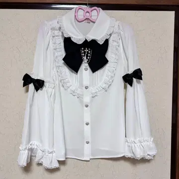 요크 프릴 플레어 소매 블라우스 시크릿허니 여성용 걸리시 화이트