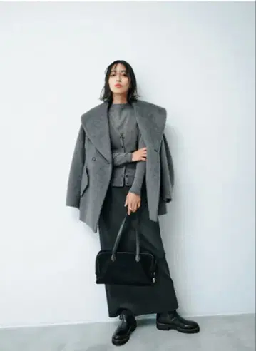 L'AUBE BLANC 케이프 칼라 코트