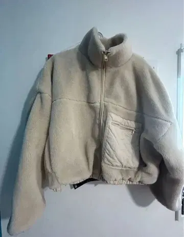 ZARA 보아 자켓 크림색