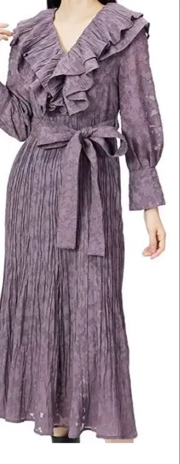 snidel 볼륨 프릴 자카드 드레스