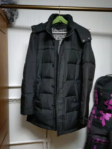 [ 컨디션 최상 ] 오샤레한 다운 자켓 기하학 패턴