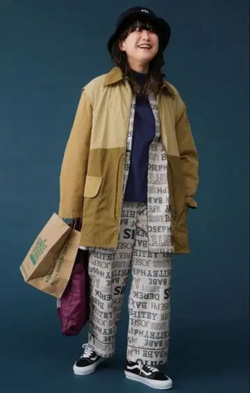 BEAMS BOY 헌팅 디테일 빅 코트