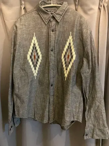 컷레이트 THE CUTRATE 자수 셔츠