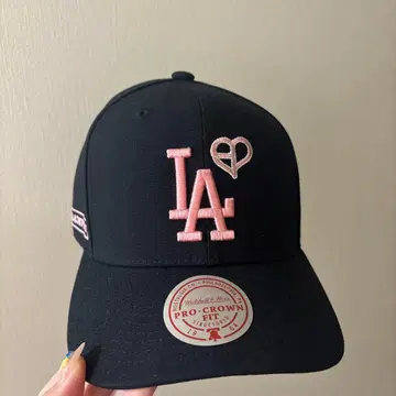 MLB x BLACKPINK LISA 착용