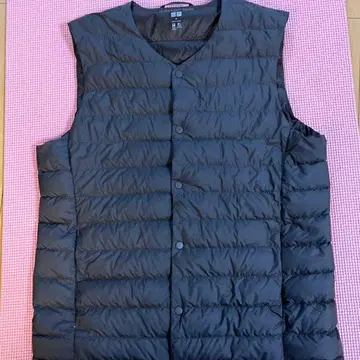 [ 새상품급 ] 유니클로 울트라 라이트 다운 베스트 V넥