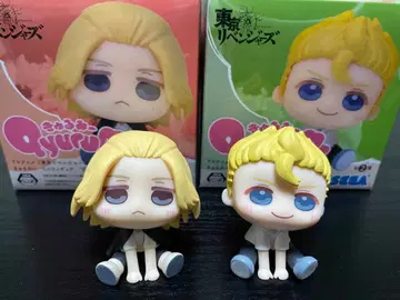 도쿄 리벤저스 큐룽하게 쳐다보는 포즈 사노 만지로 하나가키 타케미치 세트