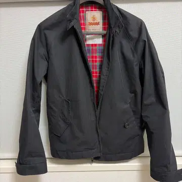 BARACUTA 투모로우랜드 별주 블랙 38