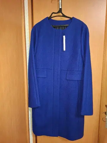 MACPHEE 새상품급 투모로우랜드 로얄 블루 노카라 코트 울