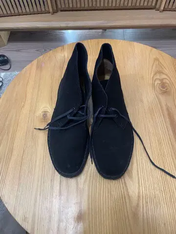 클락스 잉글랜드제 블랙