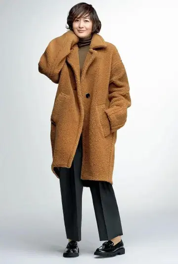 토미오카 요시코 착용 CINOH 보아 코트 36 정가 8만 1400엔