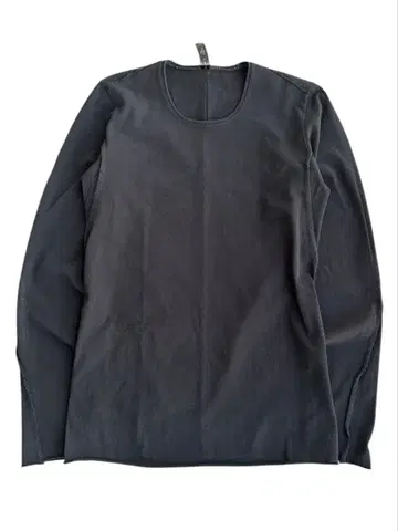 안팎으로 타이트한 긴팔 컷소