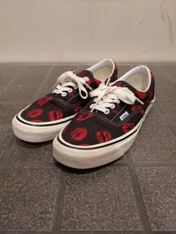 VansEra Anaheim Factory 'Black Hotlips'