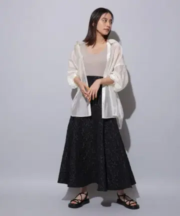 Mystrada 플라워 자카드 스커트